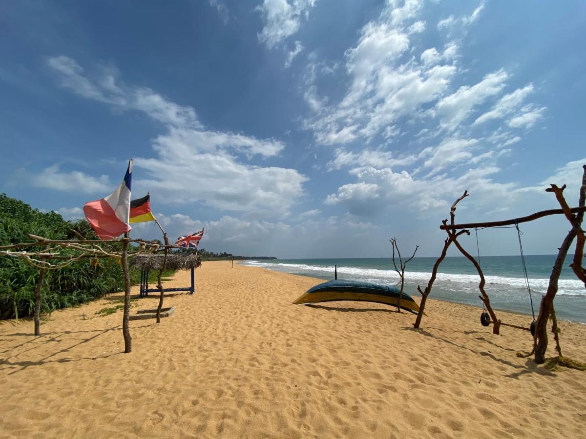 Mango Villa Hikkaduwa Buitenkant foto